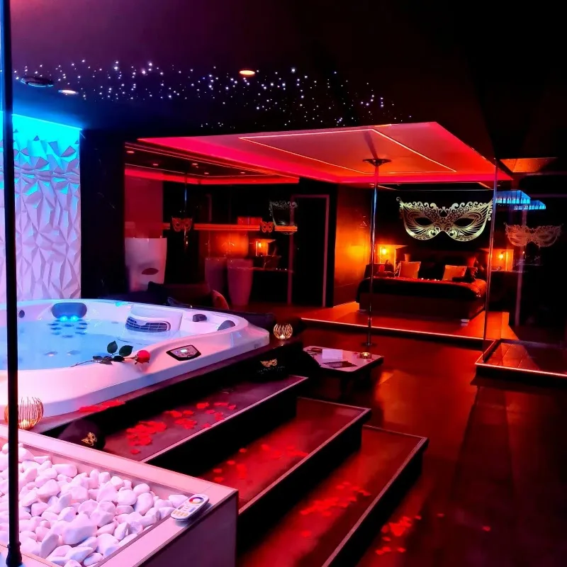 Les Secrets Rooms love Room Perpignan - Spa Perpignan - OneBooking