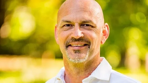 Jörg Schmidt - Sophrologie-Hypnose-Méthode Rosen-Reiki - Metz - Bien-être Metz - OneBooking