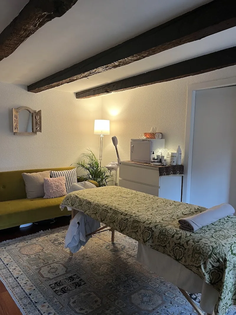 Massage Balinais - Dharma Dewi - Bien-être Strasbourg - OneBooking