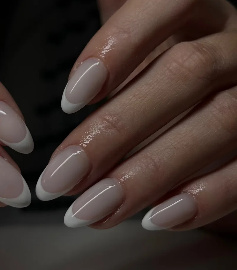 Makemynailzz - Onglerie Bordeaux - OneBooking
