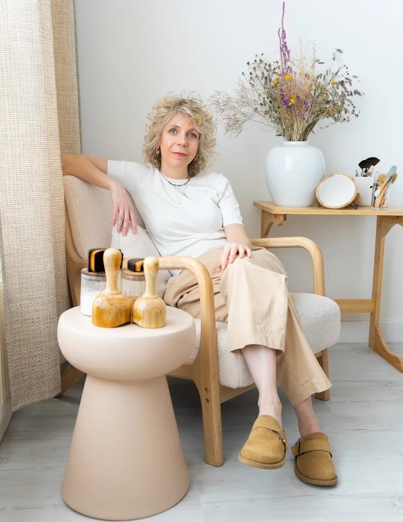 Gaëlle AM Facialiste / praticienne drainage Renata França - Spa Nancy - OneBooking