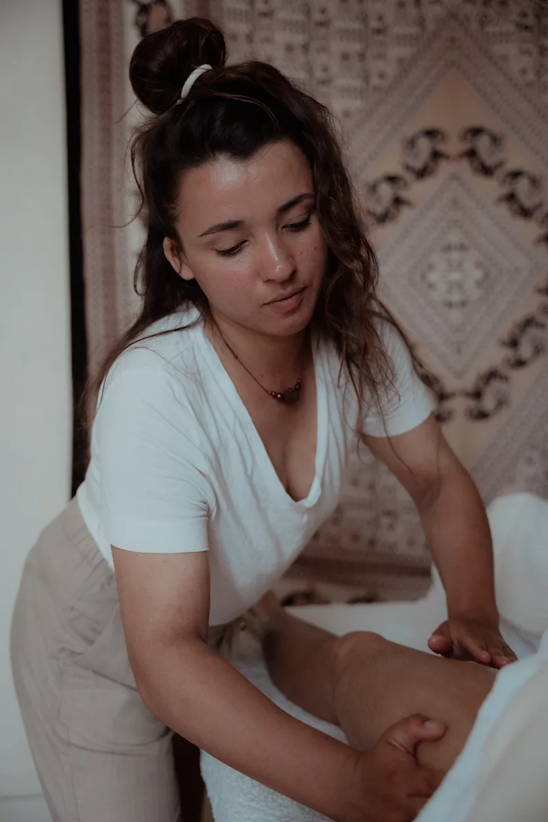 Léa K. Massages & Soins - Spa Tours - OneBooking