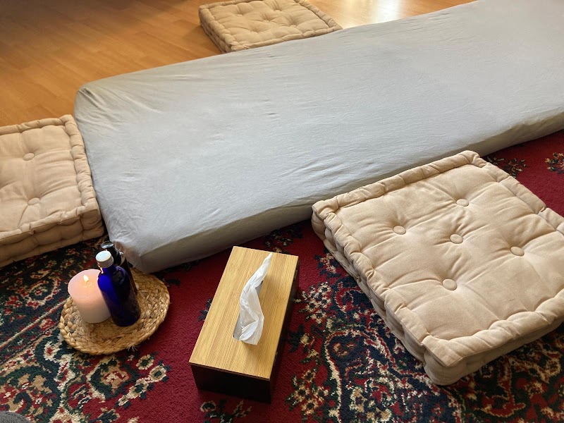 Jade Zuza Somatothérapie - Bien-être Besançon - OneBooking