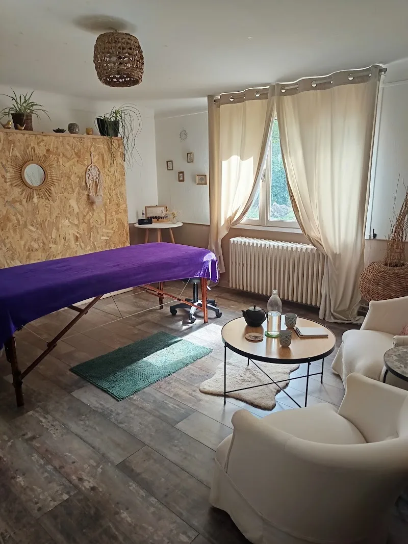 Johanna Renaudeau * Massages Bien-être & Intuitifs & Energétiques * Poitiers - Spa Poitiers - OneBooking