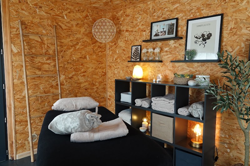 Massage & Spa La Cabane - St Jacques des Blats - Spa Aurillac - OneBooking