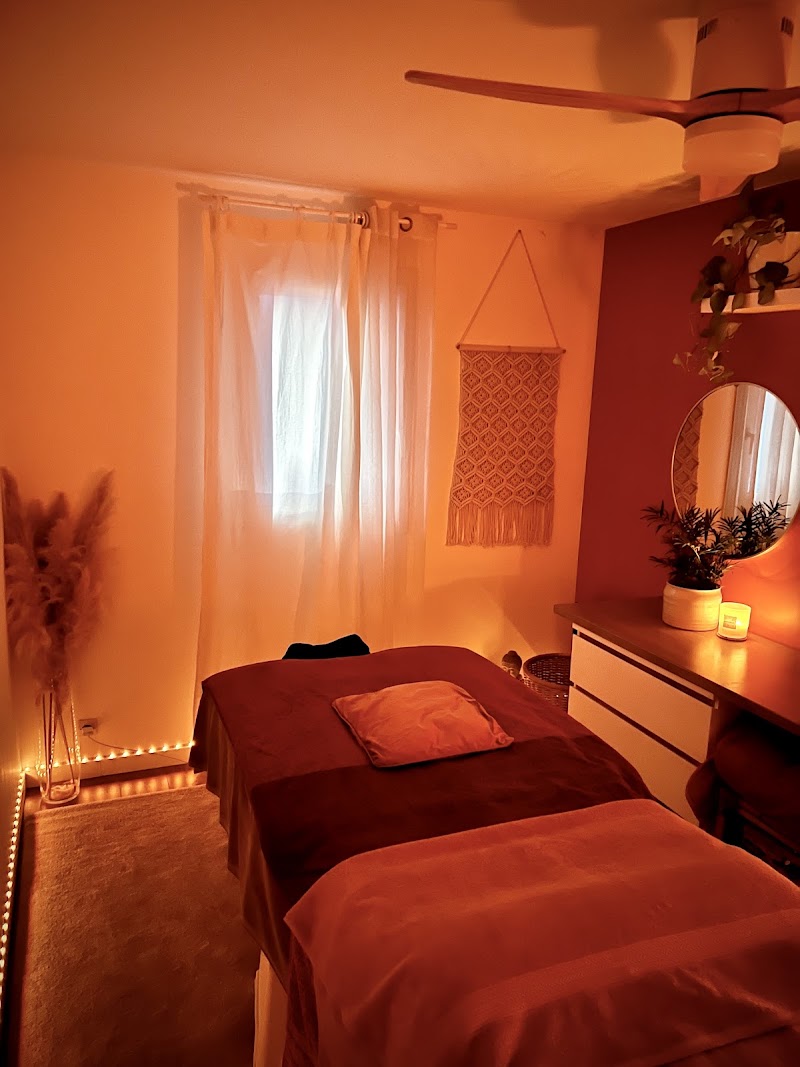 L'Or De Nos Mains: Masseuse Bien-Être à Toulouse