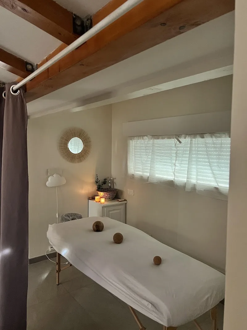 Massage essentiel et relaxant Danièle Baland - Bien-être Perpignan - OneBooking
