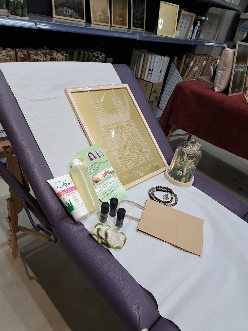 Odélia Schreiber - Être pour vivre ( MASSAGE - RÉFLEXOLOGIE - MAGNÉTISME ) à domicile - Bien-être Reims - OneBooking
