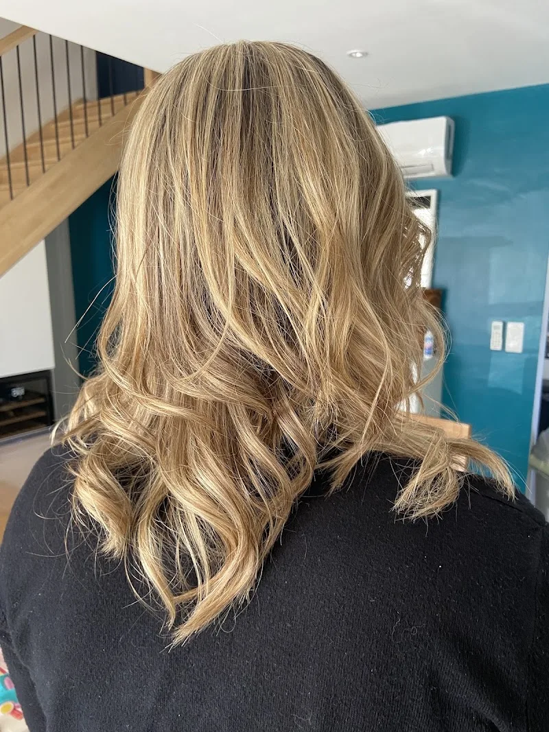 Actual - Coiffure Vénéjan - OneBooking