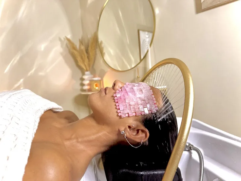 L'Adresse Hannah - Coiffure Saint-Nazaire - OneBooking