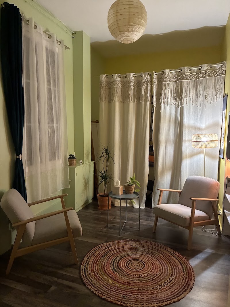 Magali Bergeret Thérapeute & maître Reiki Usui - Bien-être Besançon - OneBooking