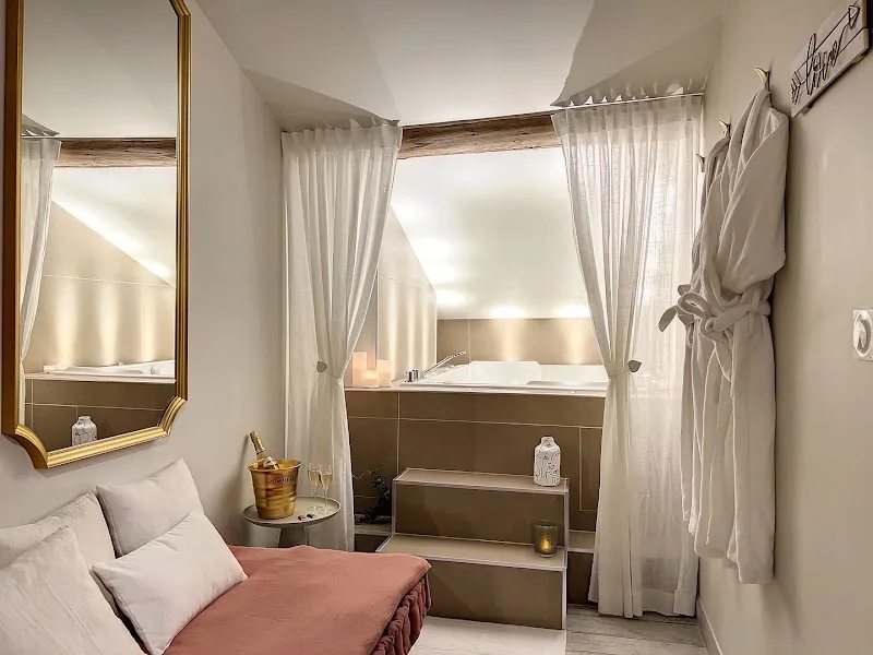 Loveroom / Spa privatif / Jacuzzi Saint Etienne - Spa Saint-Étienne - OneBooking