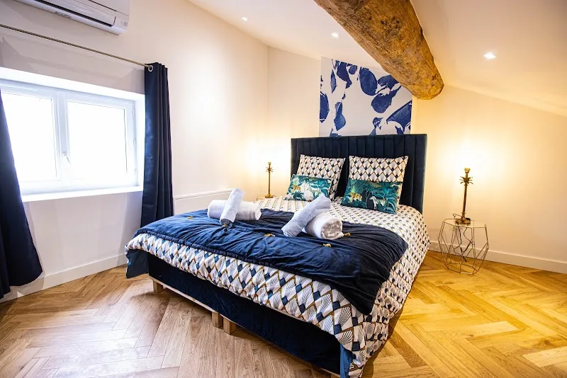 Spa et Jacuzzi Saint Etienne - Suites Gemmes Précieuses - Spa Saint-Étienne - OneBooking