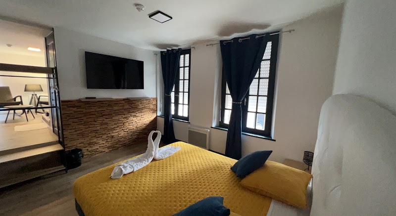 Magnifique Loft 35m2 Jacuzzi RVB NIGHT 1 - Spa Amiens - OneBooking