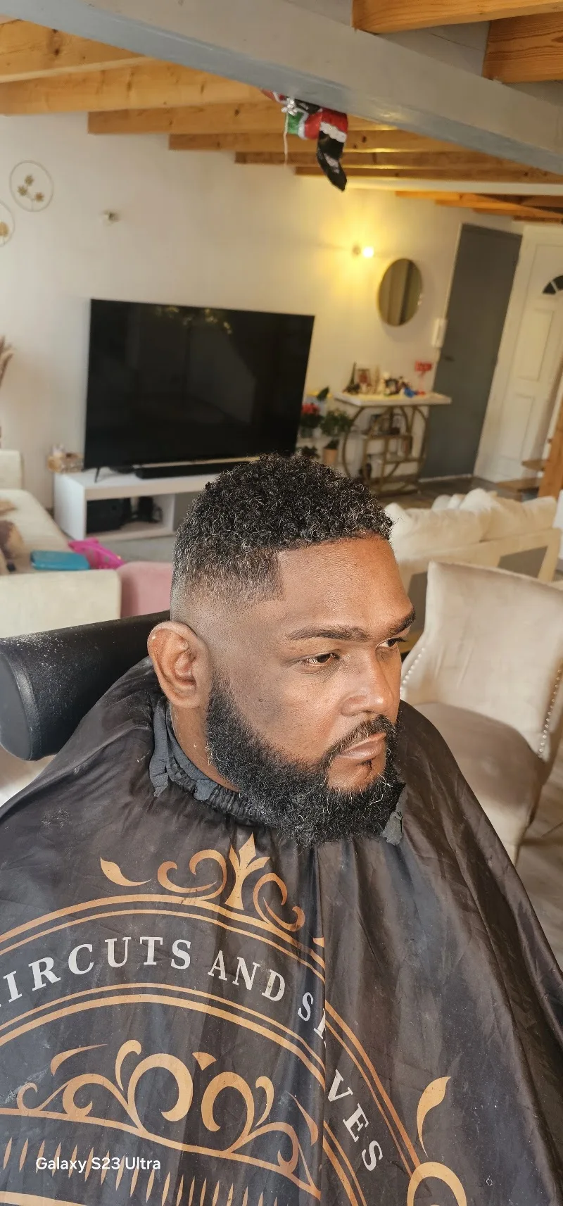 JBS – Joan Barber Shop - Barbier Bordeaux - OneBooking