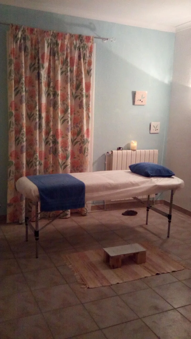TERRE HAPPY - Myriam Arnoux - Bien-être Béziers - OneBooking