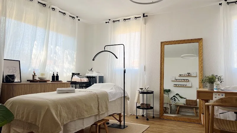 Audrey Erre Le Cabinet Bien-être & Beauté : Sophrologue & Thérapeute en Drainage Lymphatique Renata França Perpignan - Bien-être Perpignan - OneBooking