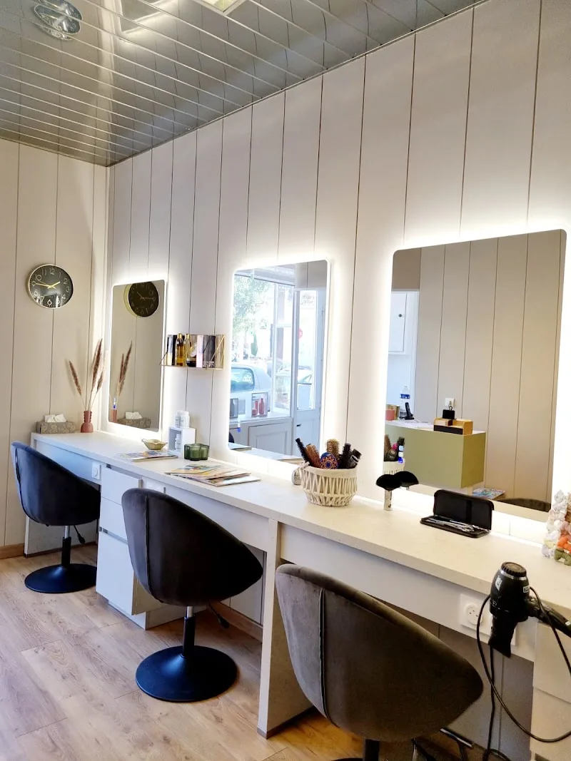 Au Salon - Coiffure Vénéjan - OneBooking