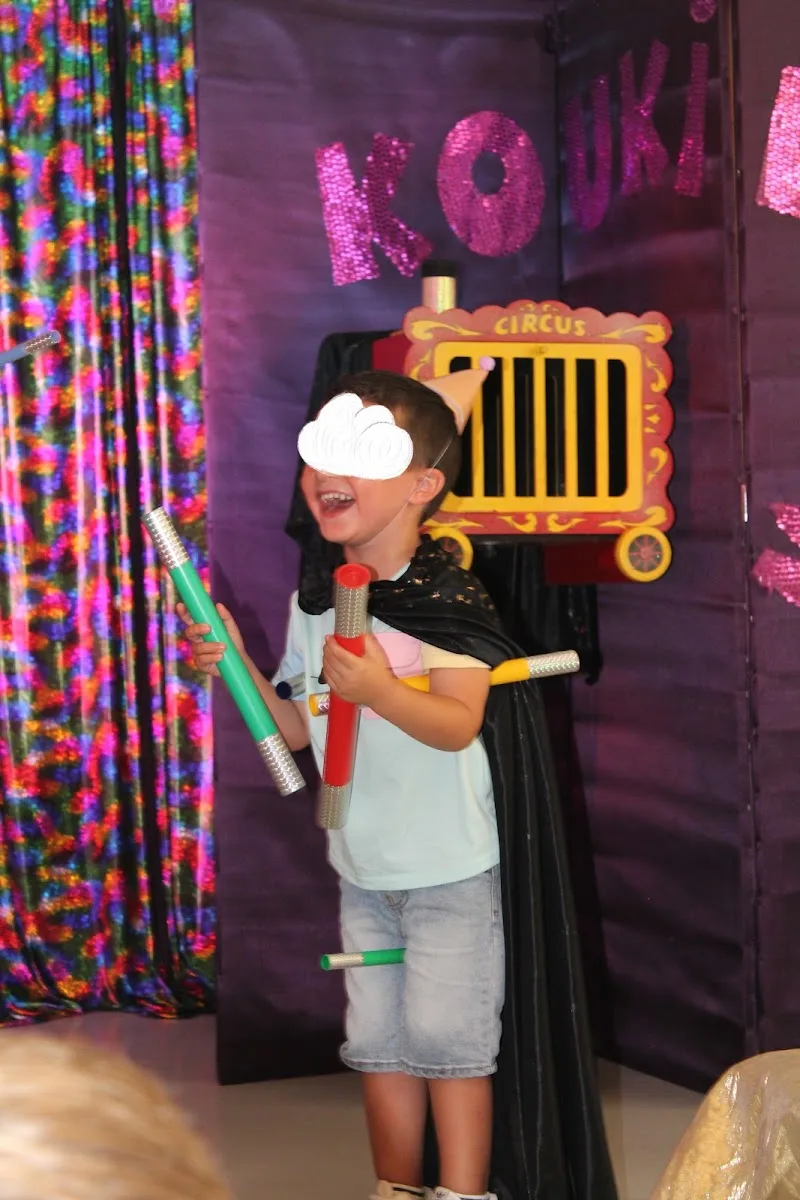 Spectacles & Animations Enfants - Paillettes en fête - Maquillage Béziers - OneBooking