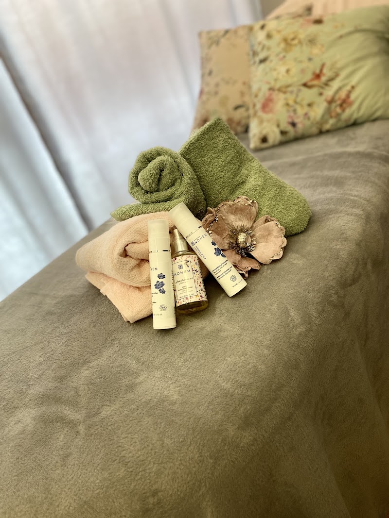 LILYROSE - Esthétique Béziers - OneBooking