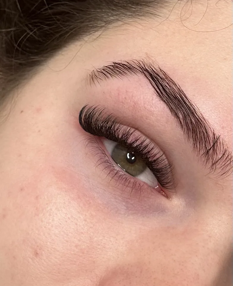 Cil_yah - Sourcils & cils Béziers - OneBooking